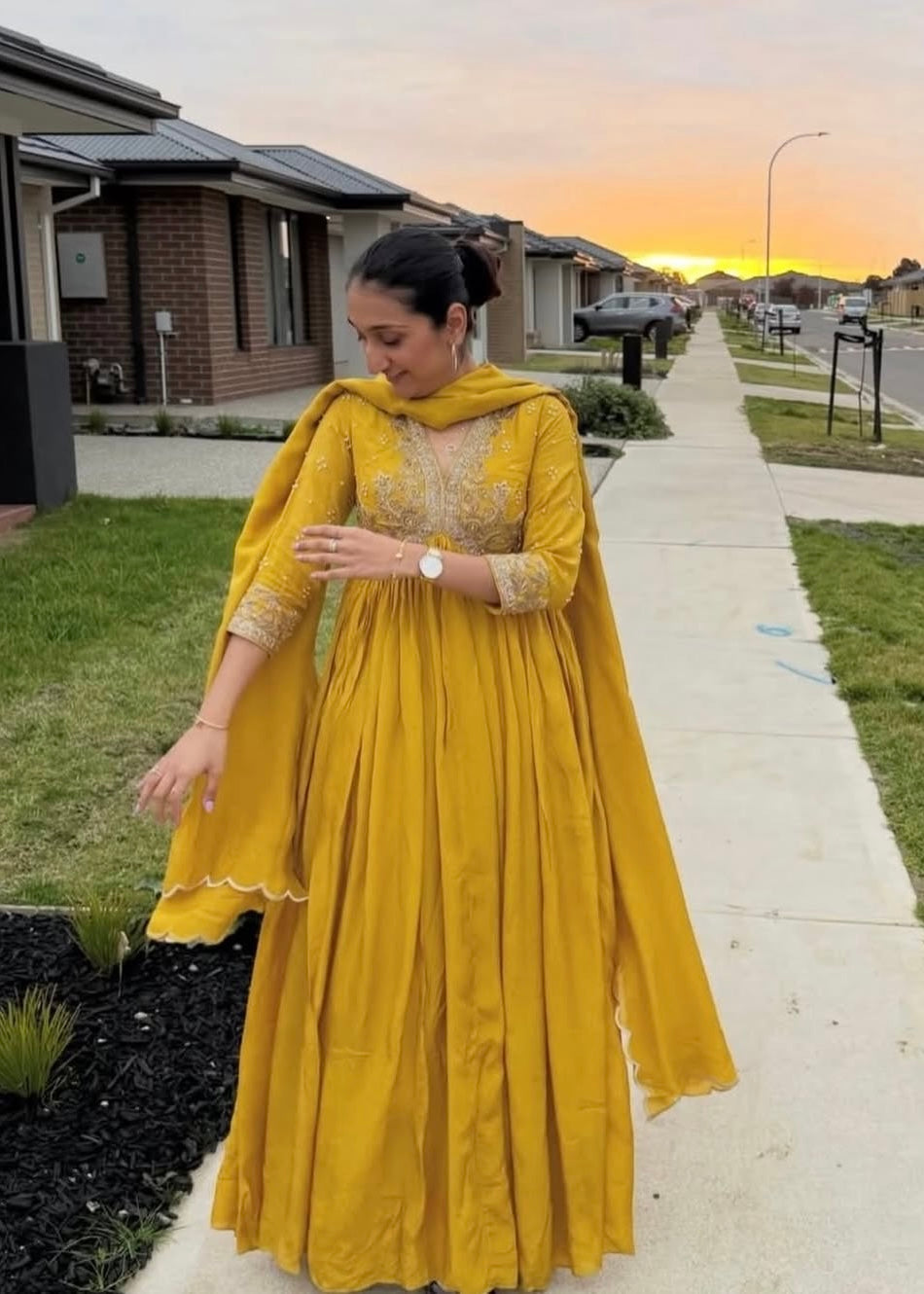 VRINDAVAN F ANARKALI SET